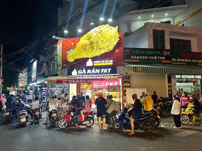 NV ĐÓNG GÓI GIAO HÀNG và NV SƠ CHẾ 