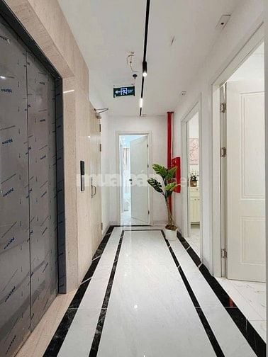 Bán Nhà Dòng Tiền Hoàng Văn Thái, 98m, 8 tầng, mt 8.4m, giá 33.9 tỷ