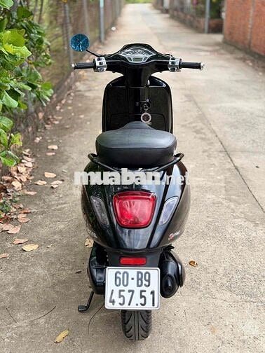 Piaggio Vespa Sprint Đen