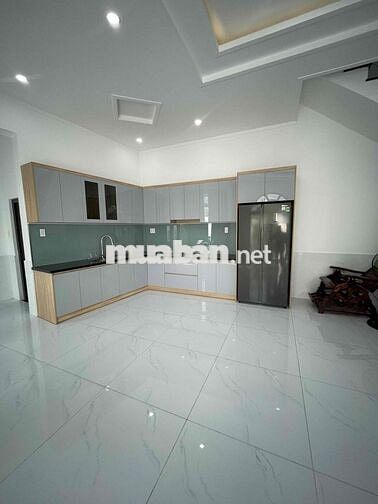 Nhà Phú Cường Gần Ngã 6 , Chợ Thủ Dầu Một 3 tầng full nội thất 300m2