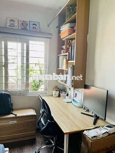 Chính chủ bán căn hộ chung cư 2 ngủ, sổ hồng riêng