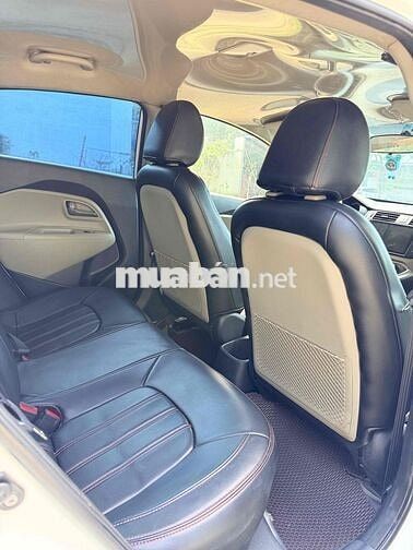 Kia Rio 2015 Trắng Số sàn