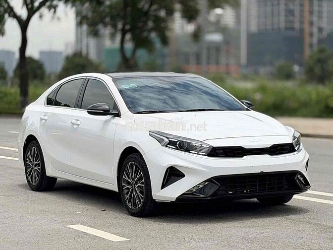 Kia K3 Luxury 2023 1.6 AT 26000 km