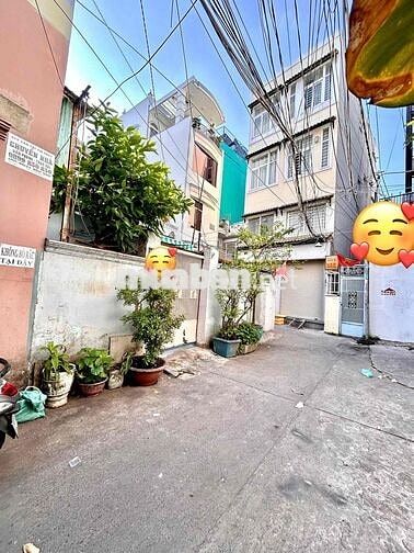 Bán nhà đẹp 4 tầng, xe hơi đậu cửa, 5m ra MT Tôn Thất Thuyết.