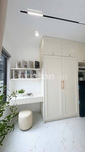 Bán Nhà Dòng Tiền Hoàng Văn Thái, 98m, 8 tầng, mt 8.4m, giá 33.9 tỷ