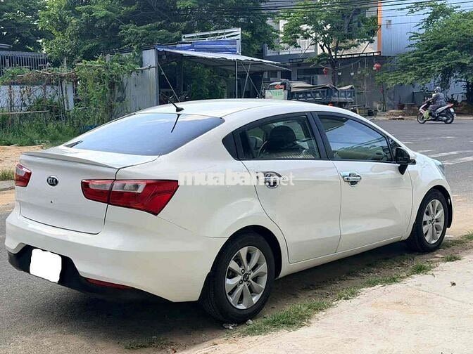 Kia Rio 2015 Trắng Số sàn