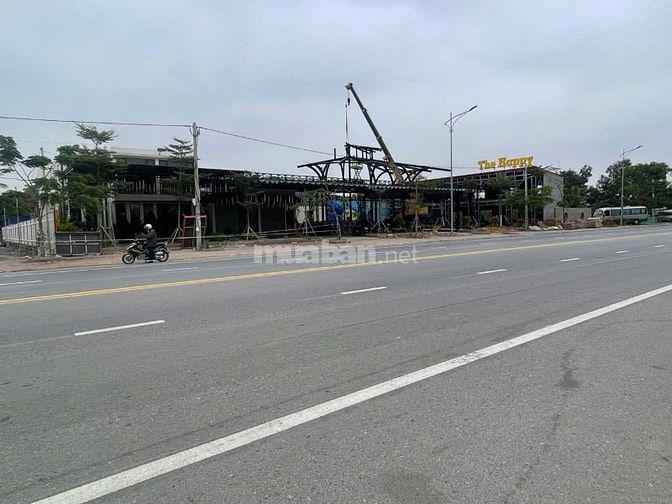 Mặt đường thôn Hầu Lâm Động Thủy Nguyên Hải Phòng 