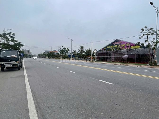 Mặt đường thôn Hầu Lâm Động Thủy Nguyên Hải Phòng 