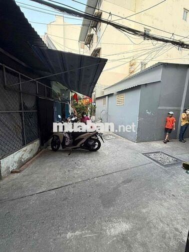Nhà chính chủ cần bán hẻm 144 Hưng Phú
