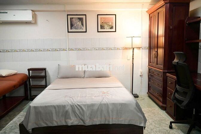 Cho thuê căn hộ dịch vụ full nội thất mặt tiền Lạc Long Quân