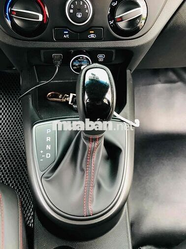 Hyundai i10 2024 Bản đủ Trắng