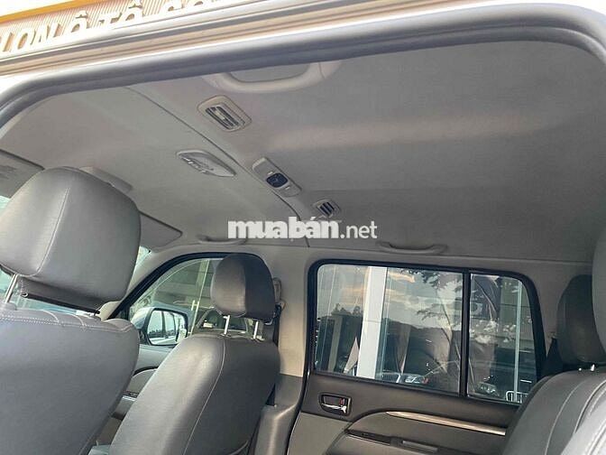 Ford Everest SX 2015 Vàng cát