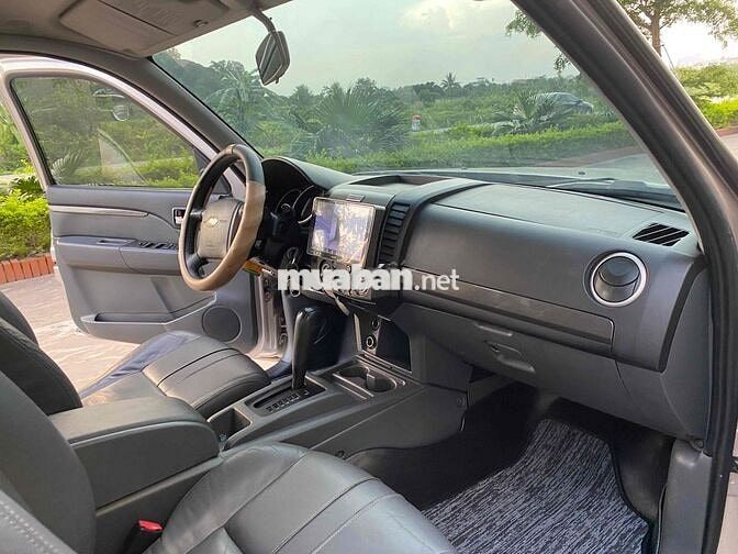 Ford Everest SX 2015 Vàng cát