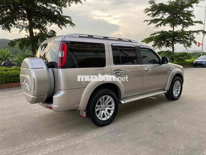 Ford Everest SX 2015 Vàng cát