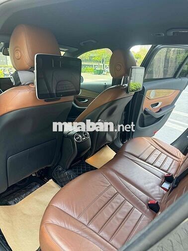 Mercedes-Benz GLC250 4Matic 2017 Đen Nâu