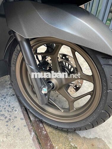 Honda pcx vàng cát
