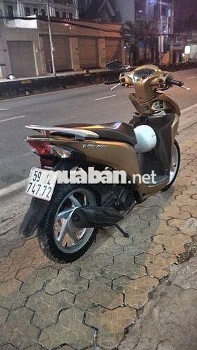 Honda Vision 2017 Vàng đồng