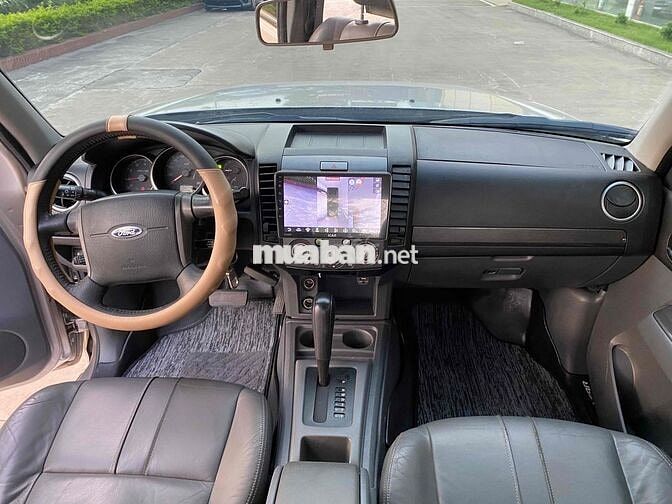 Ford Everest SX 2015 Vàng cát