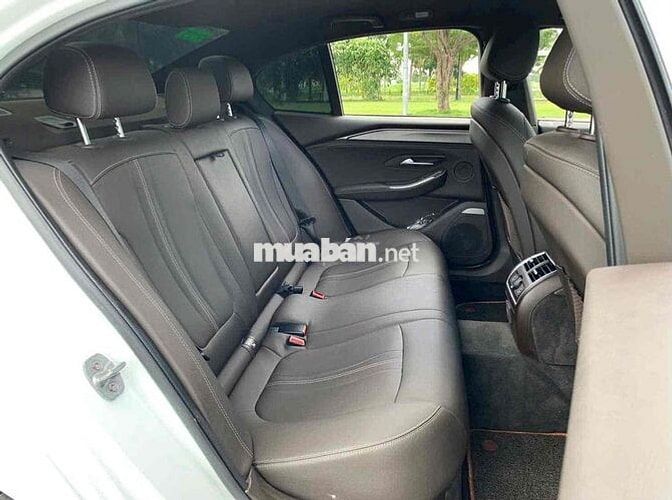 VinFast Lux A2.0 Plus Trắng 38.000 Km