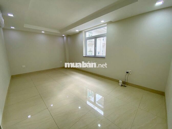 Văn phòng riêng Quận 7 – sẵn sàng vào làm việc ngay
