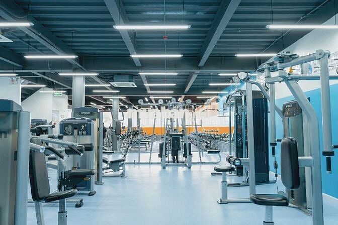 CHO THUÊ TÒA 2MT 800M2 ĐƯỜNG ÂU CƠ NGAY VÒNG XOAY LÊ ĐẠI HÀNH