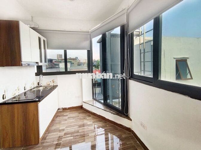 Mới, hiện đại, sạch sẽ, tiện nghi. Giá 3,8tr - trung tâm Cầu Giấy