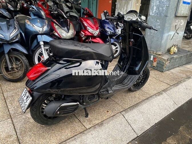 Piaggio Vespa Sprint 3V 2016 Đen