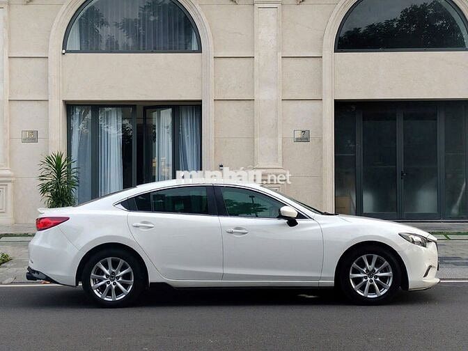 Mazda 6 model 2016 màu trắng