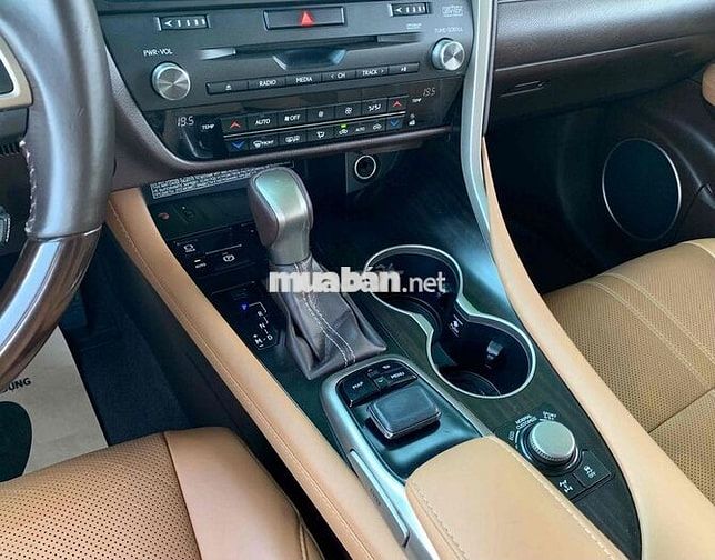 RX350 2015 model 2016 qua sử dụng giá hợp lý