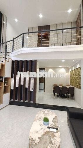 Bán nhà 2 tầng full nội thất cao cấp. 