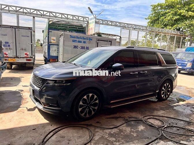 Kia Carnival 2022 Signature Xanh 50000 km