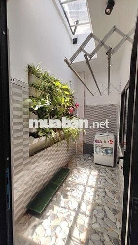 Bán nhà 2 tầng full nội thất cao cấp. 