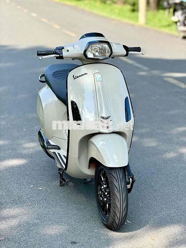 Piaggio Vespa 125cc 2015 Siêu Keng.Máy Zin Chạy Êm