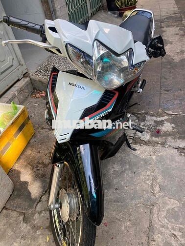 Honda Wave Blade 110 2019 Đen trắng