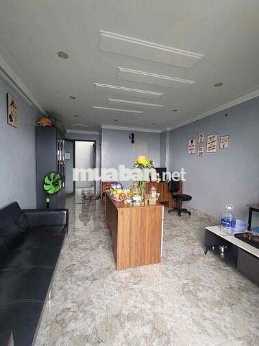 Cho Thuê VĂN PHÒNG  MẶT TIỀN CÓ BAN CÔNG WC RIÊNG  QUẬN 12