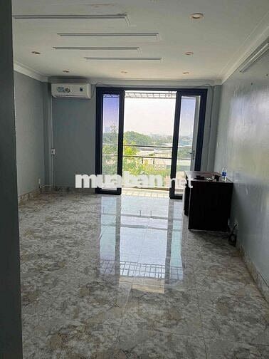 Cho Thuê VĂN PHÒNG  MẶT TIỀN CÓ BAN CÔNG WC RIÊNG  QUẬN 12