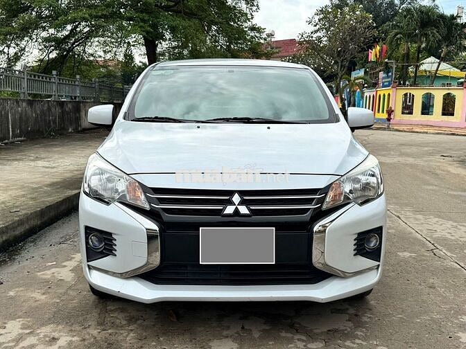 Mitsubishi Attrage model 2022 số sàn màu trắng