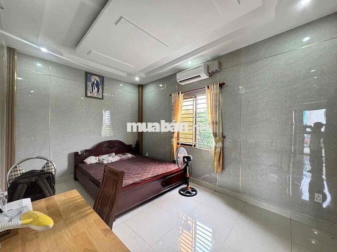 BÁN NHÀ 3 TẦNG LINH XUÂN THỦ ĐỨC