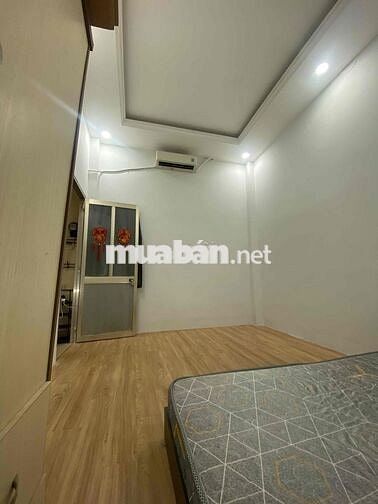 Phòng mới, rẻ, không phí dịch vụ, giờ tự do, không chung chủ