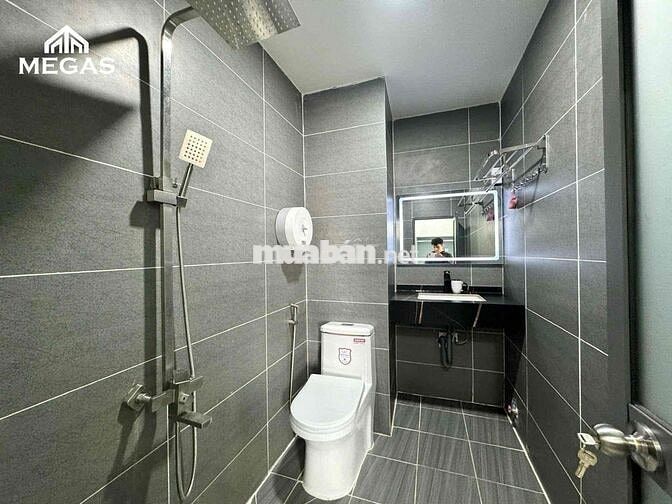 1PN FULL NỘI THẤT BAN CÔNG HƠN 35m2 MẶT TIỀN BÙI THỊ XUÂN QUẬN 1