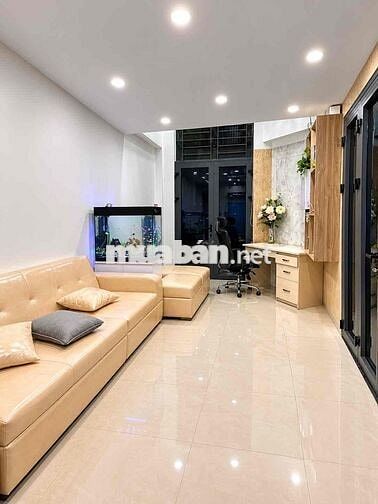 Bán nhà HXH Trần Bình Trọng, Phường 1, Quận 5