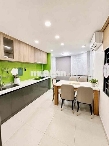 Bán nhà HXH Trần Bình Trọng, Phường 1, Quận 5