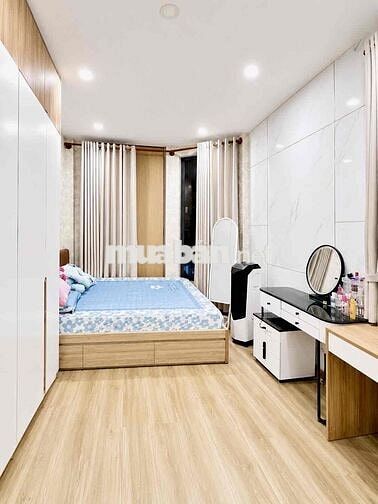 Bán nhà HXH Trần Bình Trọng, Phường 1, Quận 5