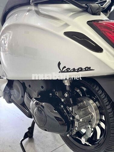 Piaggio Vespa Sprint Bạc Porsche