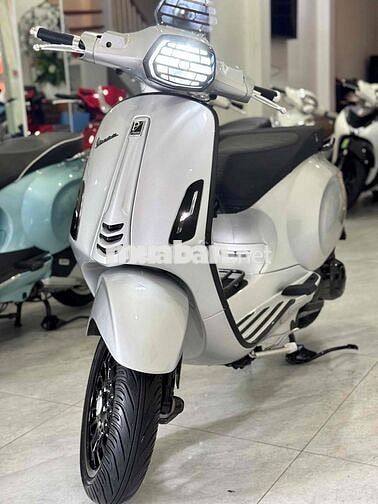 Piaggio Vespa Sprint Bạc Porsche