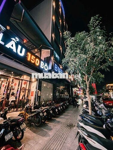 Tuyển Phục Vụ lẩu Phú Nhuận