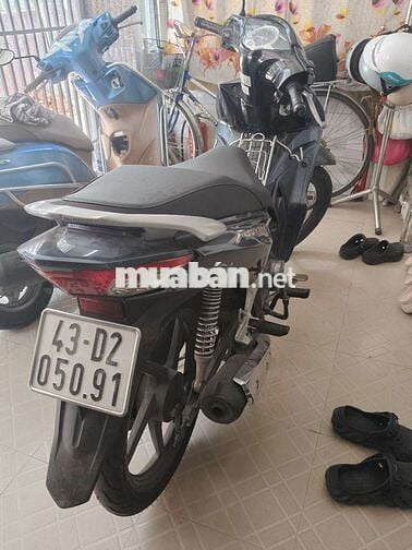 Honda Future 125 FI Xanh đen 2023