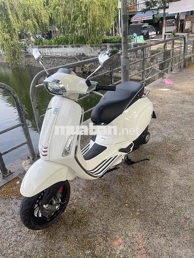 Piaggio Vespa Sprint Trắng