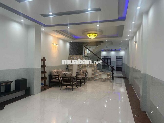Cho thuê nhà nguyên căn, 1 trệt 2 lầu, 6pn, mặt tiền Nguyễn Tất Thành