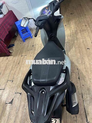 Honda SH 125 ABS 2022 đen đã dán sang màu xi măng